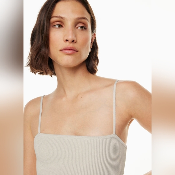 Aritzia Babaton Sculpt Knit Cami Tank Squareneck Ribbed Iced Lavender Size M - Picture 3 of 12